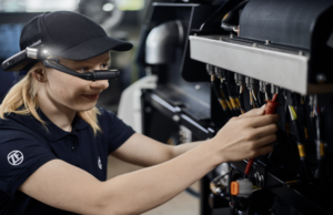 9 de cada 10 jóvenes latinos sueñan con tener un vehículo propio, según estudio de Nissan y De la Riva Group